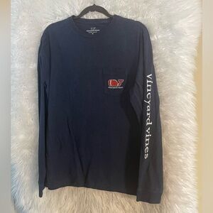 Vineyard Vines Men’s Football Whale Long-Sleeve Pocket T-Shirt. Size Medium